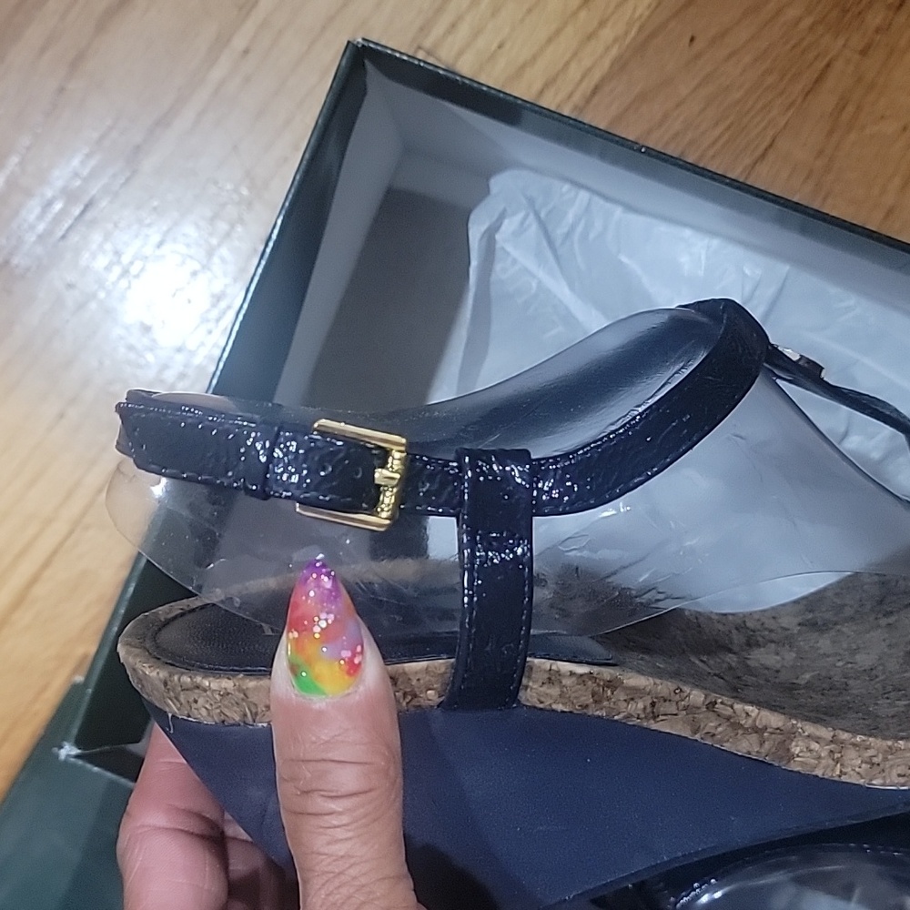 Sandals - Picture 6 of 6
